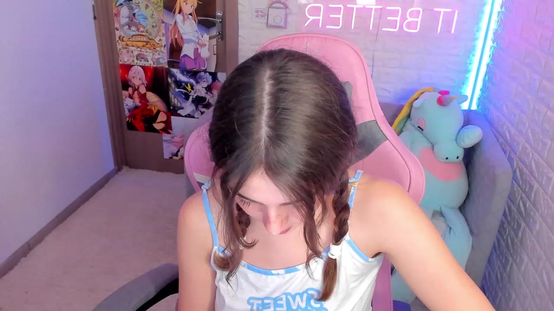 Gallery image thumbnail from ElsaYoung's myfreecams stream on, 01/15/2023, 13:49 image 20 of 20
