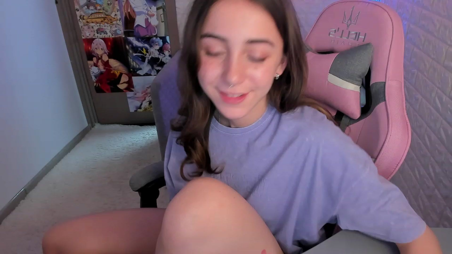 Gallery image thumbnail from ElsaYoung's myfreecams stream on, 01/18/2023, 10:21 image 1 of 20