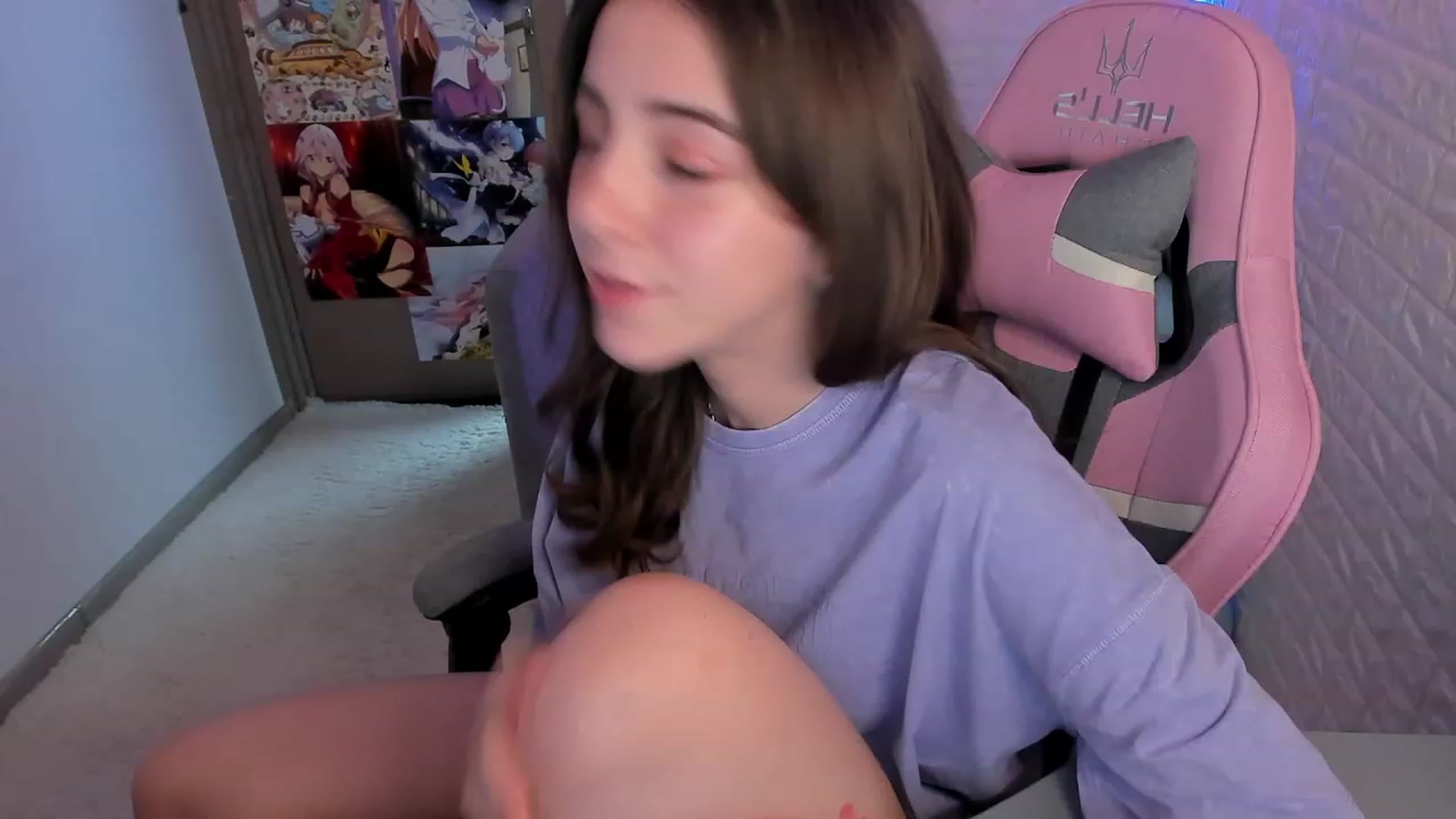 Gallery image thumbnail from ElsaYoung's myfreecams stream on, 01/18/2023, 10:21 image 13 of 20