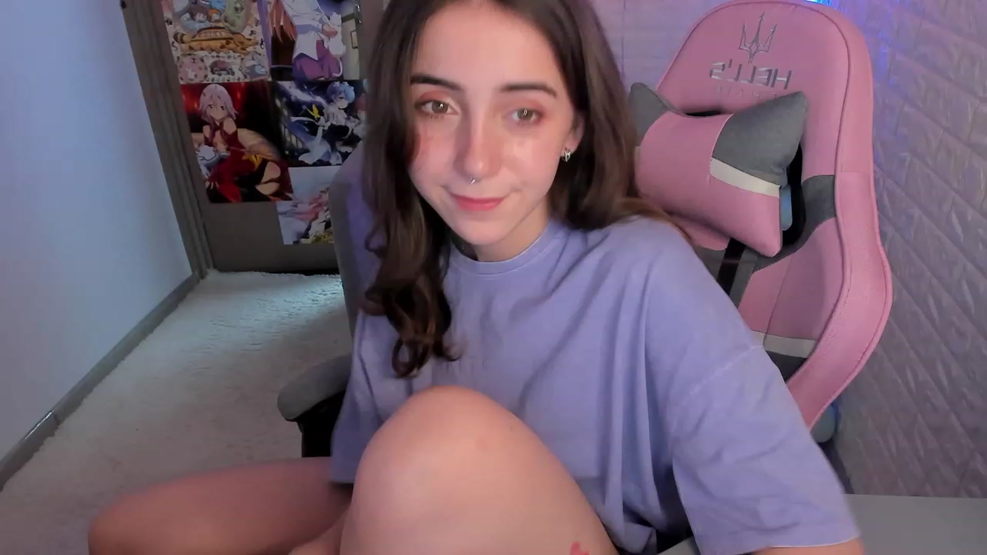 Gallery image thumbnail from ElsaYoung's myfreecams stream on, 01/18/2023, 10:21 image 5 of 20