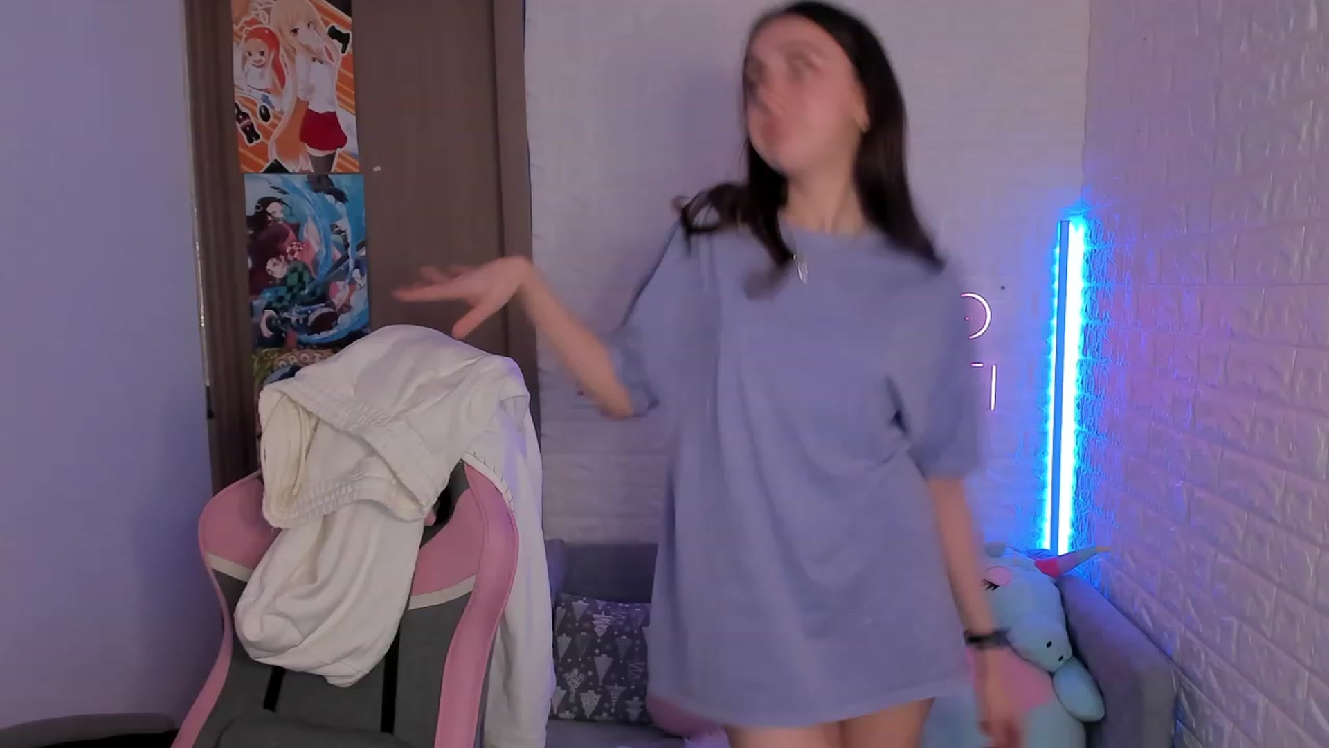 Gallery image thumbnail from ElsaYoung's myfreecams stream on, 01/18/2023, 13:11 image 14 of 20