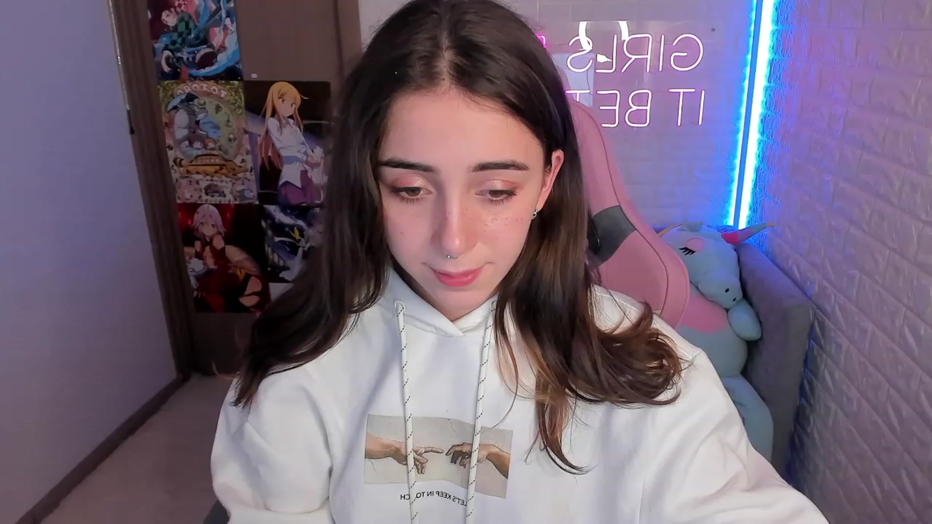 Gallery image thumbnail from ElsaYoung's myfreecams stream on, 01/18/2023, 13:11 image 16 of 20