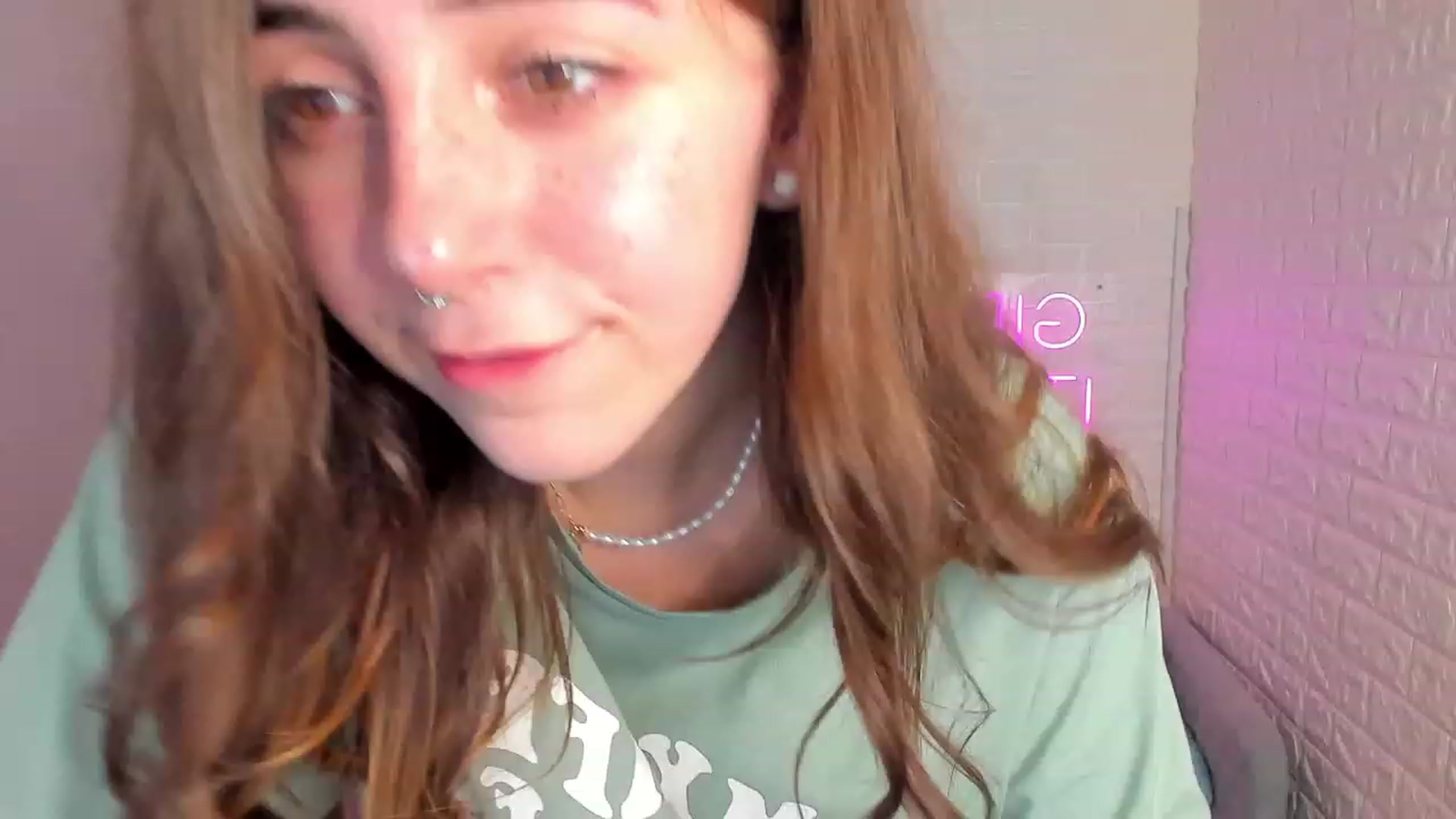 Gallery image thumbnail from ElsaYoung's myfreecams stream on, 01/19/2023, 07:42 image 5 of 20