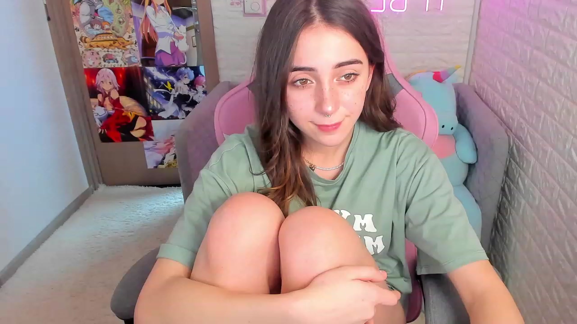 Gallery image thumbnail from ElsaYoung's myfreecams stream on, 01/19/2023, 07:42 image 9 of 20