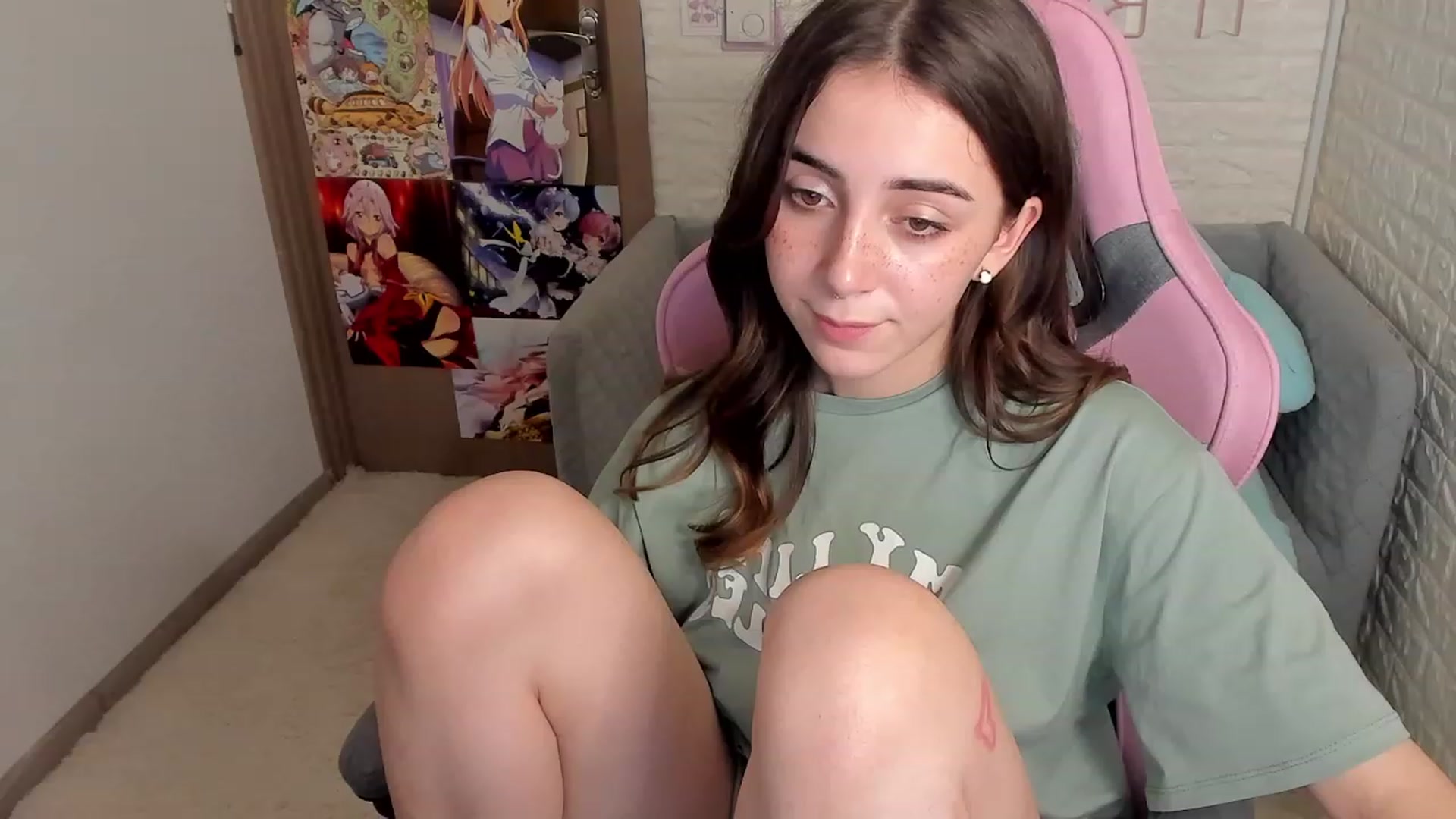 Gallery image thumbnail from ElsaYoung's myfreecams stream on, 01/20/2023, 08:06 image 9 of 20