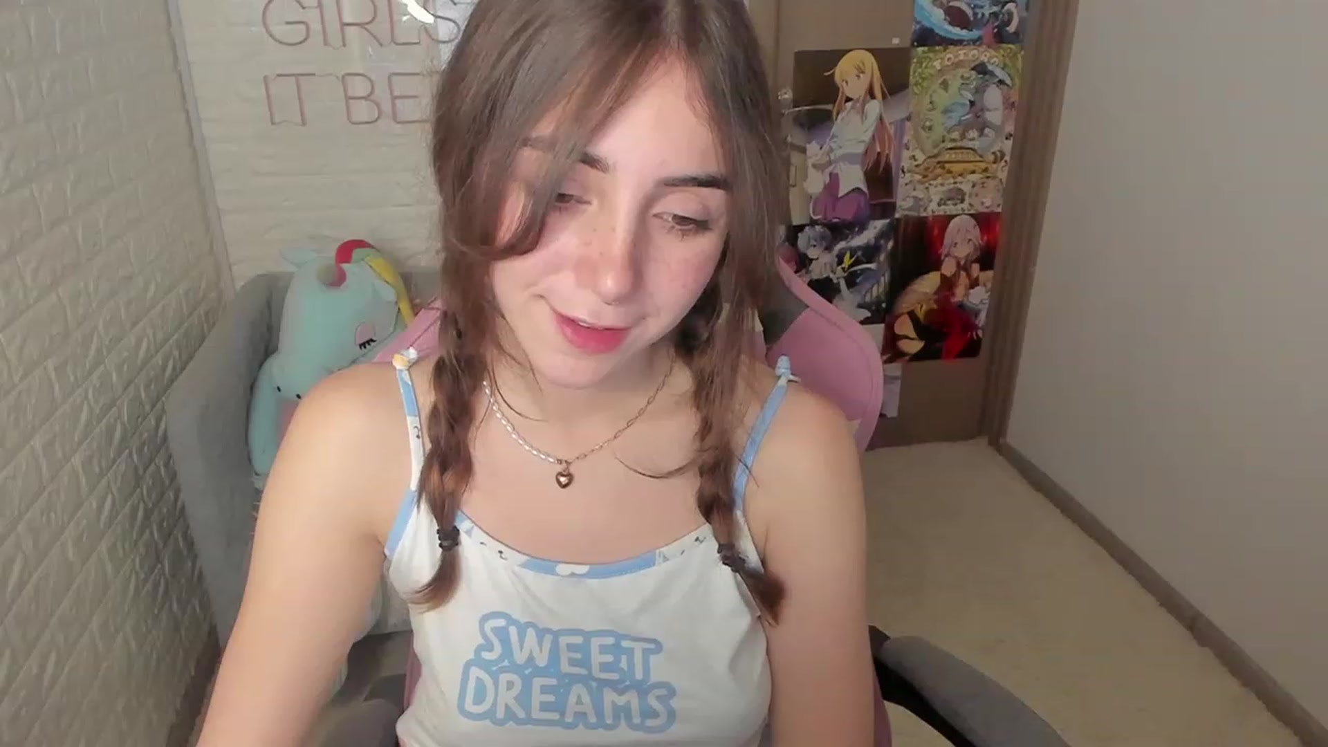 Gallery image thumbnail from ElsaYoung's myfreecams stream on, 01/26/2023, 08:38 image 10 of 20