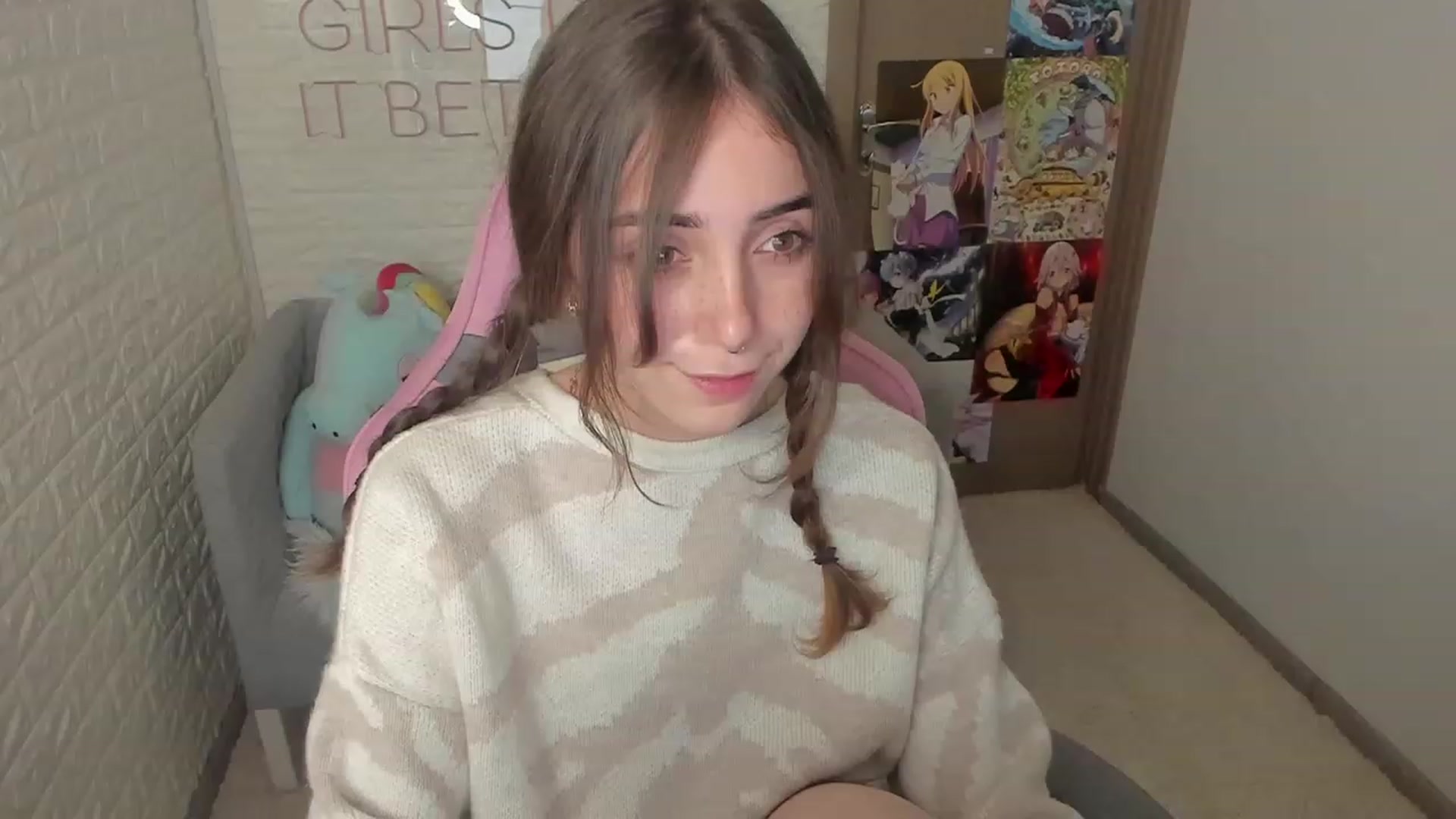 Gallery image thumbnail from ElsaYoung's myfreecams stream on, 01/26/2023, 08:38 image 1 of 20