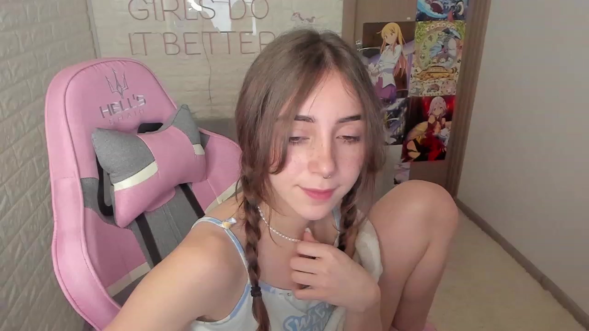 Gallery image thumbnail from ElsaYoung's myfreecams stream on, 01/26/2023, 08:38 image 4 of 20