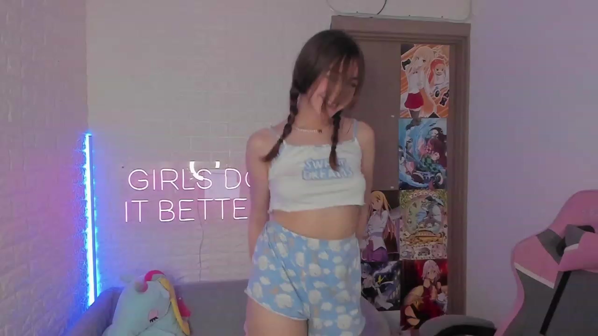 Gallery image thumbnail from ElsaYoung's myfreecams stream on, 01/26/2023, 09:46 image 1 of 20