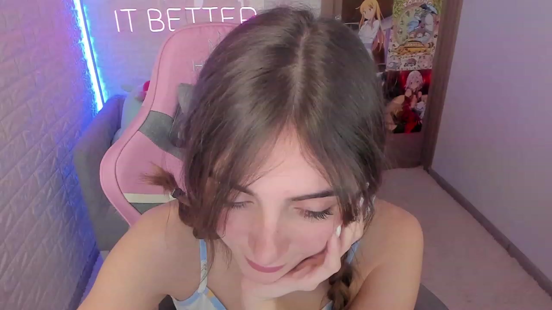 Gallery image thumbnail from ElsaYoung's myfreecams stream on, 01/26/2023, 09:46 image 14 of 20