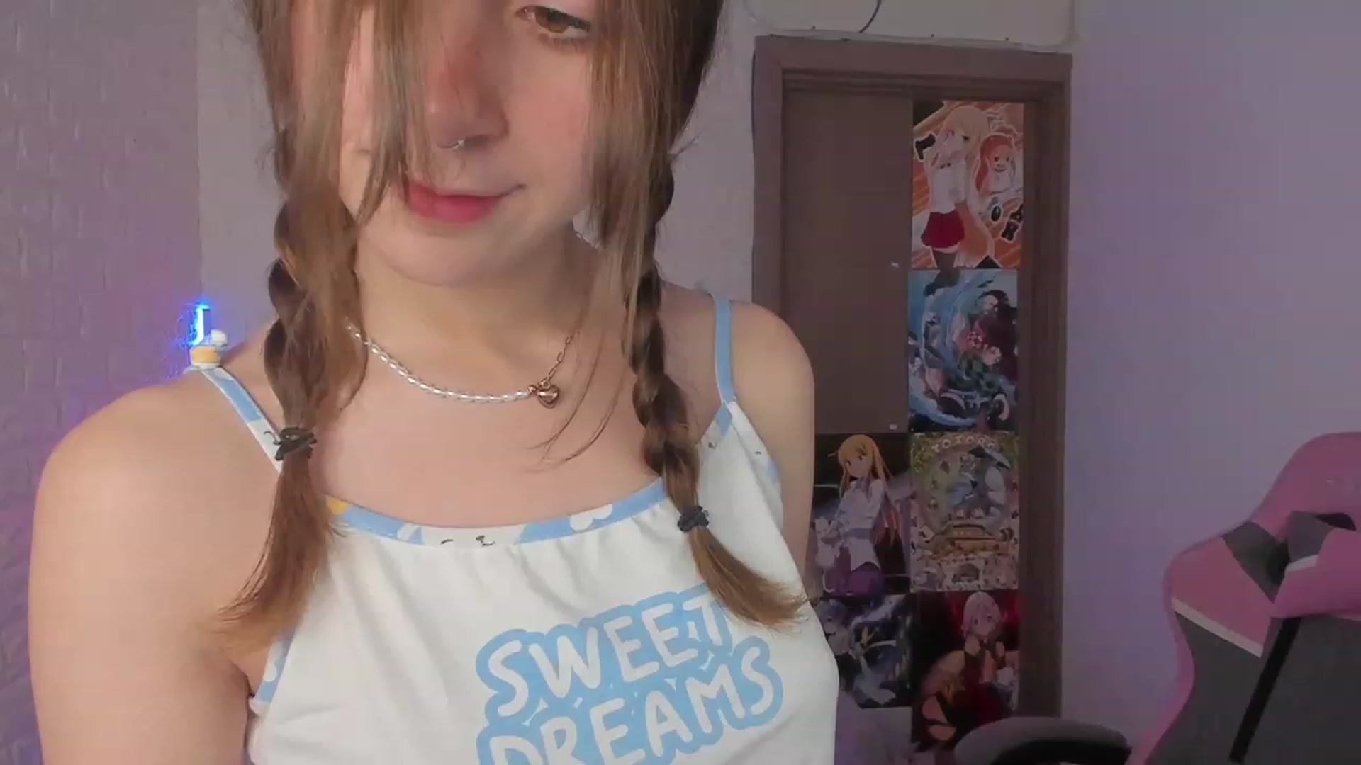 Gallery image thumbnail from ElsaYoung's myfreecams stream on, 01/26/2023, 09:46 image 2 of 20