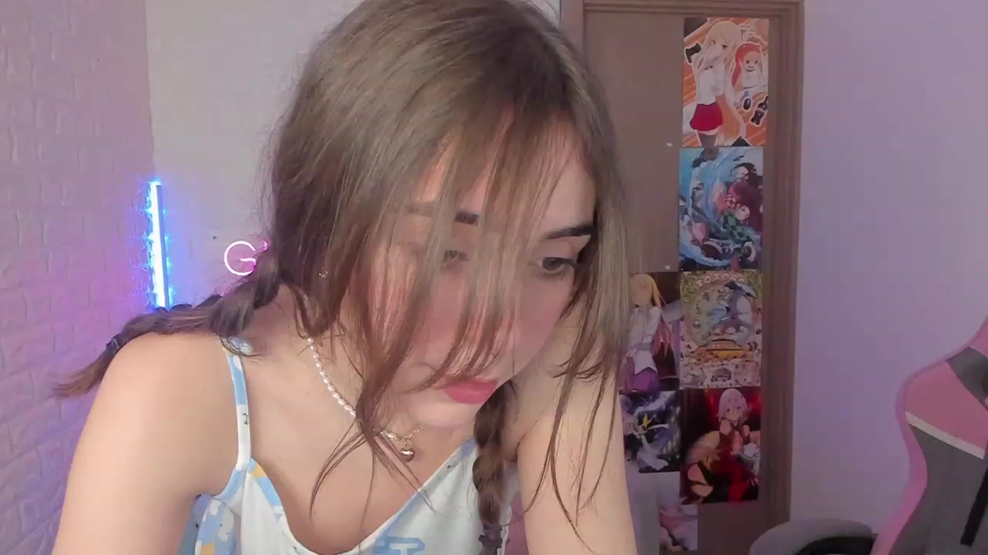 Gallery image thumbnail from ElsaYoung's myfreecams stream on, 01/26/2023, 11:13 image 8 of 20
