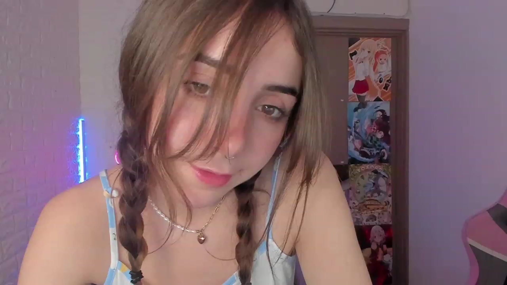 Gallery image thumbnail from ElsaYoung's myfreecams stream on, 01/26/2023, 11:13 image 7 of 20
