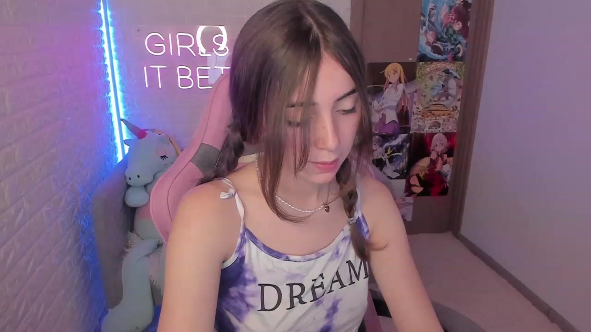 Gallery image thumbnail from ElsaYoung's myfreecams stream on, 01/27/2023, 08:23 image 1 of 20