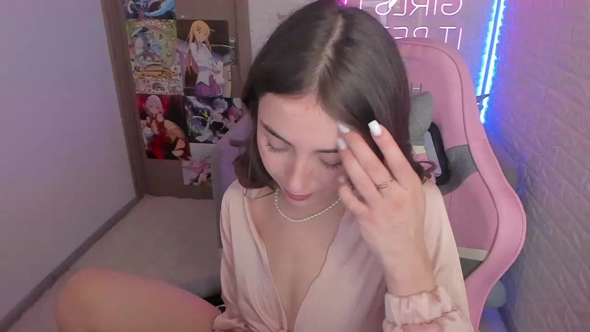 Gallery image thumbnail from ElsaYoung's myfreecams stream on, 01/28/2023, 13:48 image 11 of 20