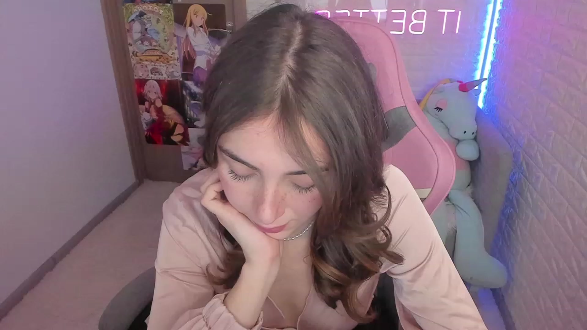 Gallery image thumbnail from ElsaYoung's myfreecams stream on, 01/28/2023, 13:48 image 2 of 20