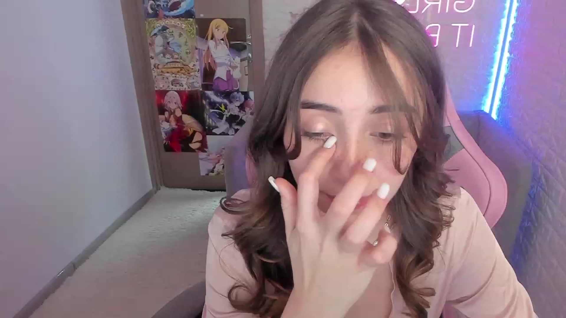 Gallery image thumbnail from ElsaYoung's myfreecams stream on, 01/28/2023, 14:54 image 11 of 20