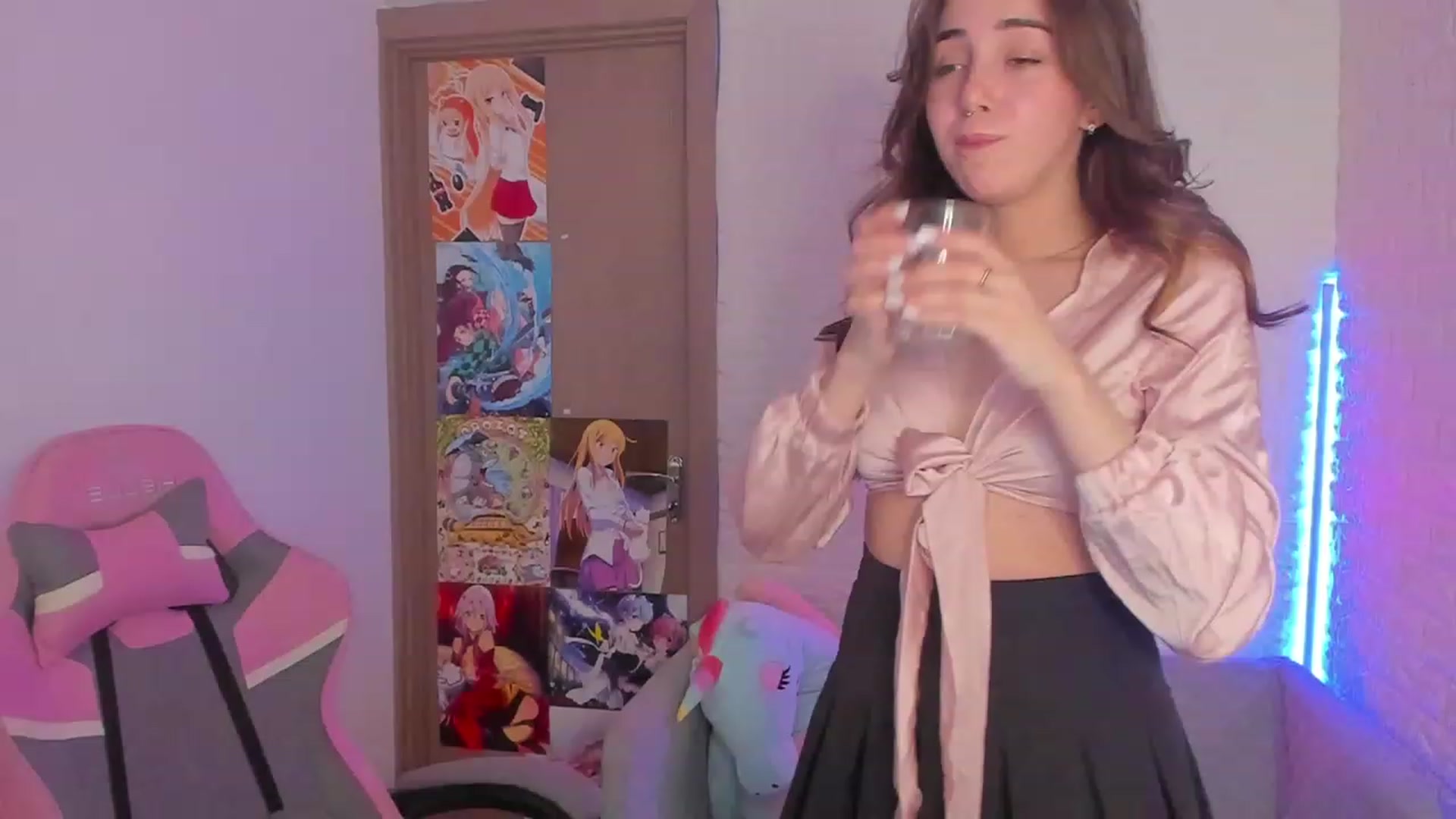 Gallery image thumbnail from ElsaYoung's myfreecams stream on, 01/28/2023, 17:40 image 12 of 20