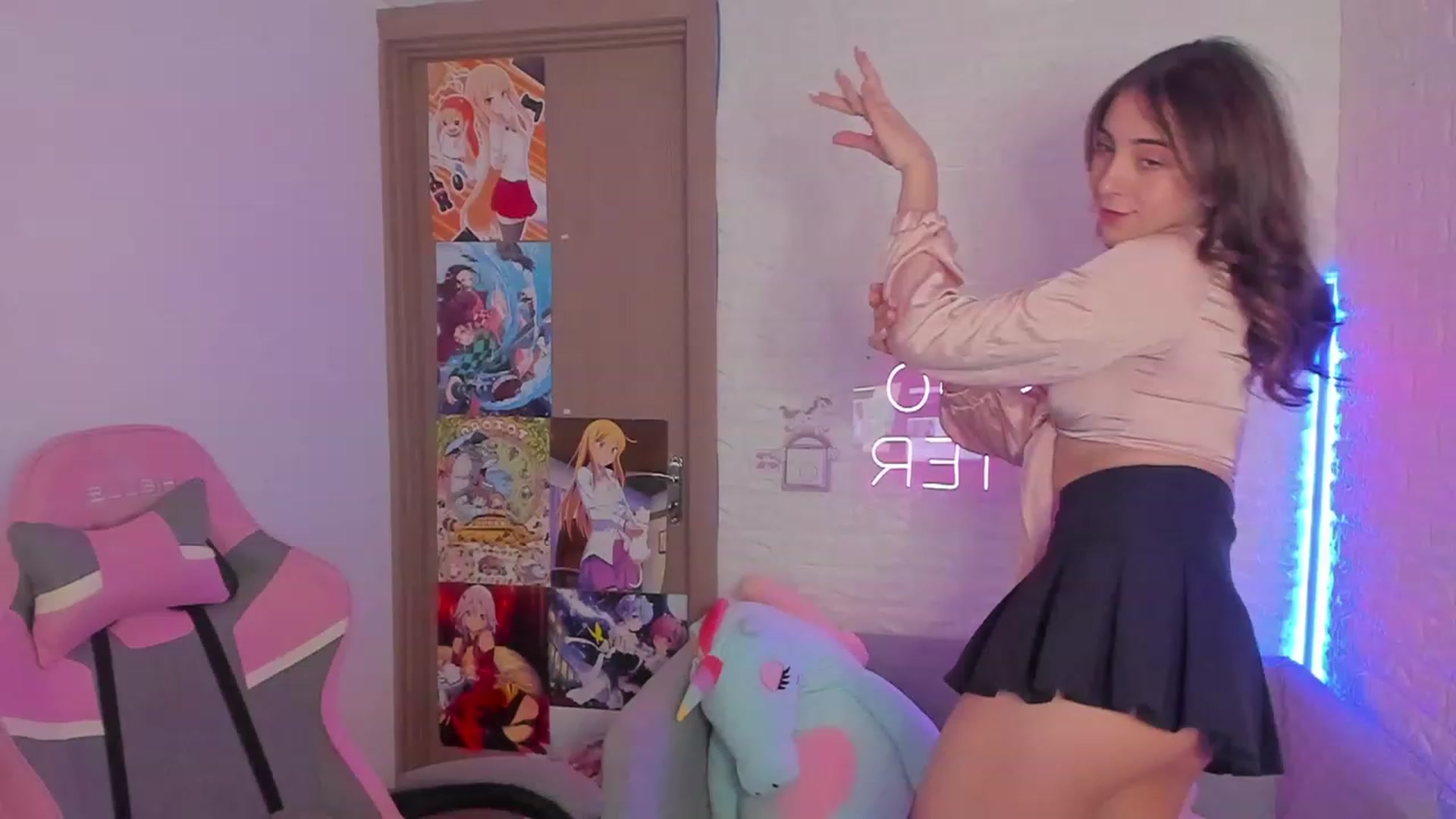 Gallery image thumbnail from ElsaYoung's myfreecams stream on, 01/28/2023, 17:40 image 13 of 20