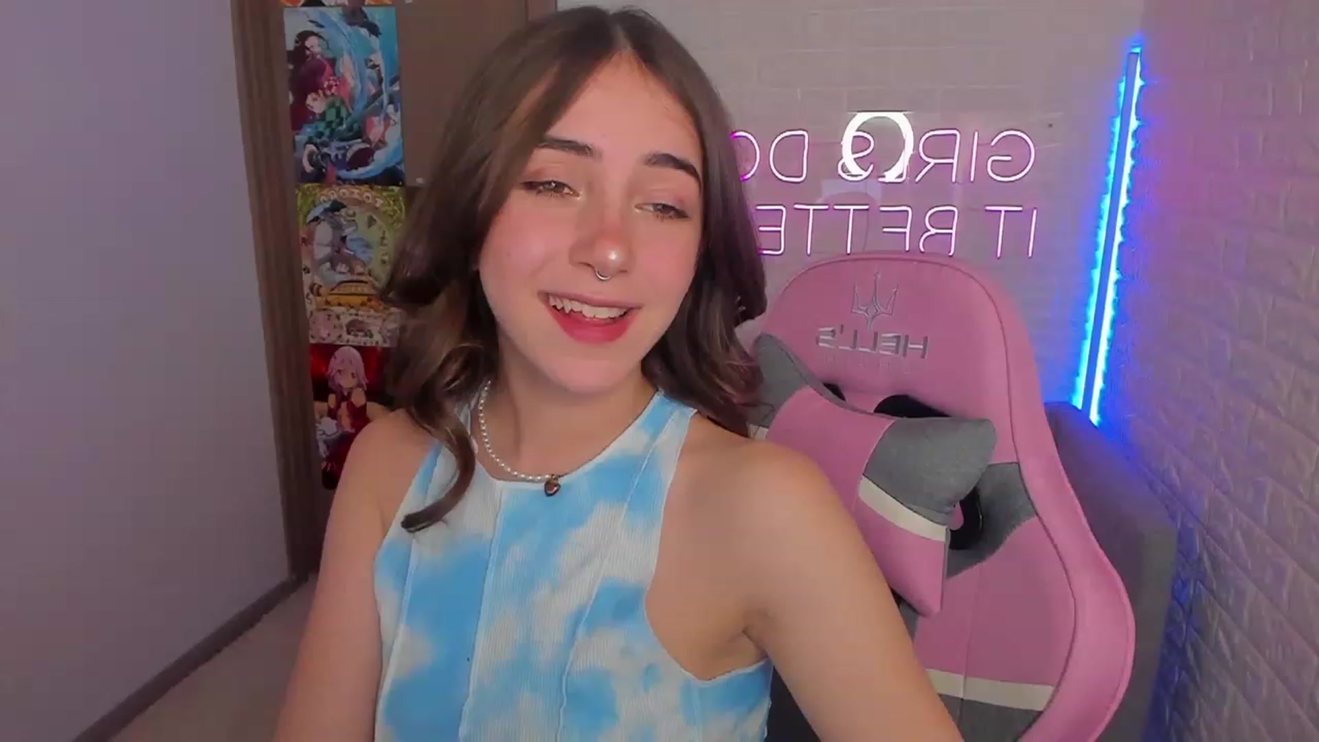 Gallery image thumbnail from ElsaYoung's myfreecams stream on, 01/29/2023, 13:14 image 2 of 20