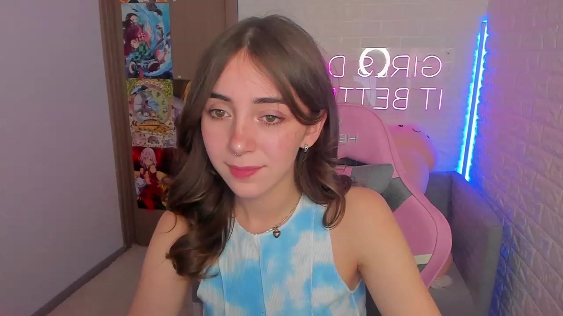 Gallery image thumbnail from ElsaYoung's myfreecams stream on, 01/29/2023, 13:14 image 1 of 20