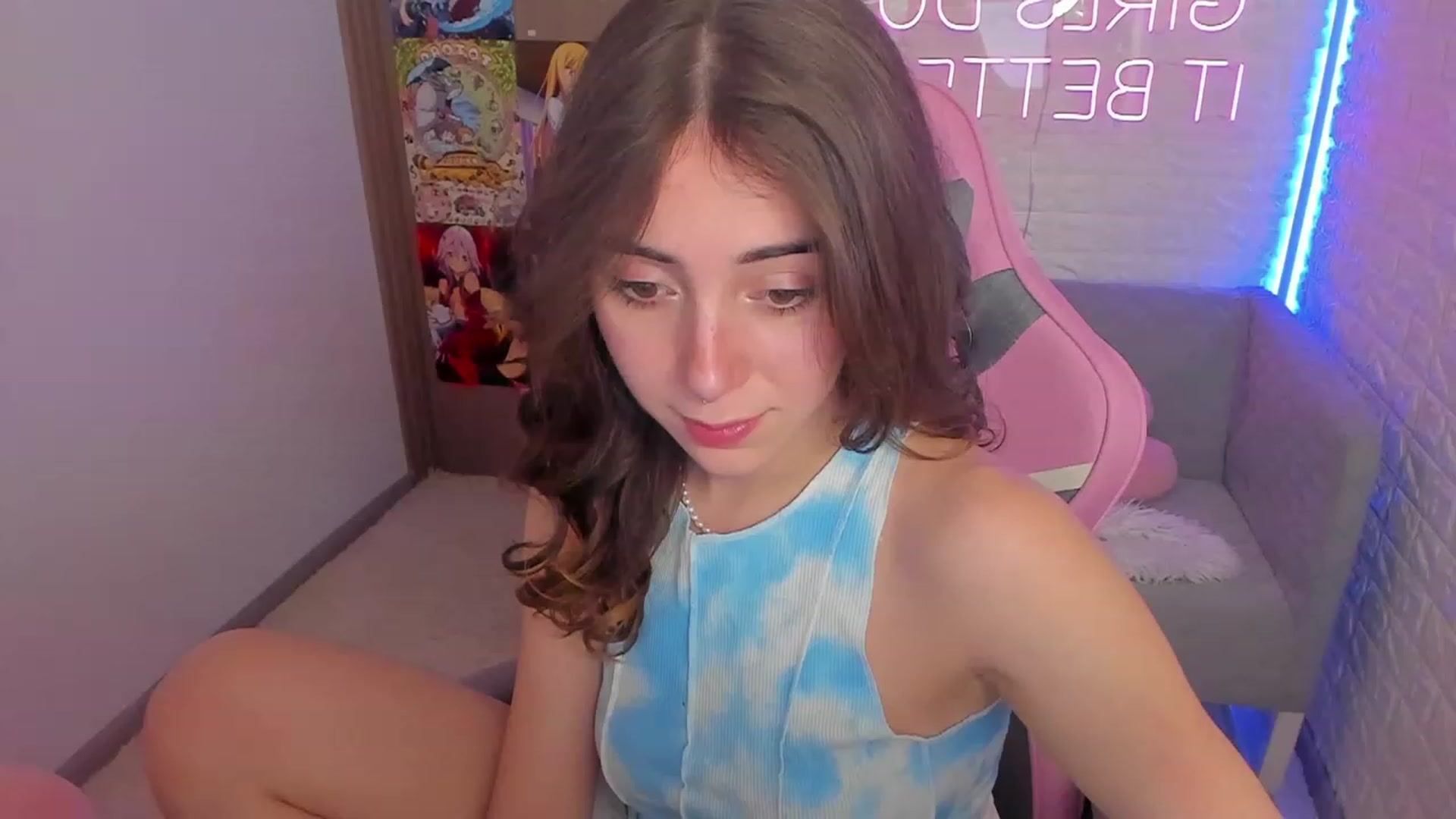 Gallery image thumbnail from ElsaYoung's myfreecams stream on, 01/29/2023, 13:47 image 12 of 20