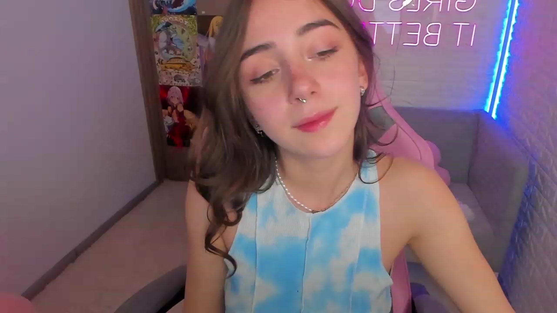 Gallery image thumbnail from ElsaYoung's myfreecams stream on, 01/29/2023, 13:47 image 8 of 20
