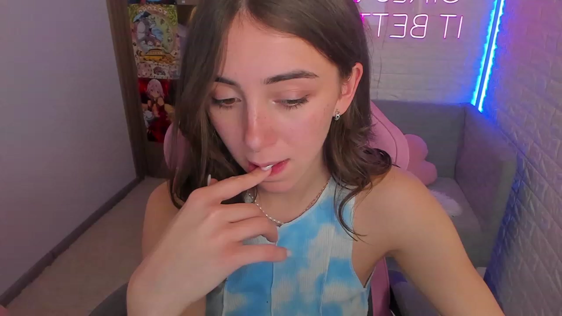 Gallery image thumbnail from ElsaYoung's myfreecams stream on, 01/29/2023, 13:47 image 5 of 20