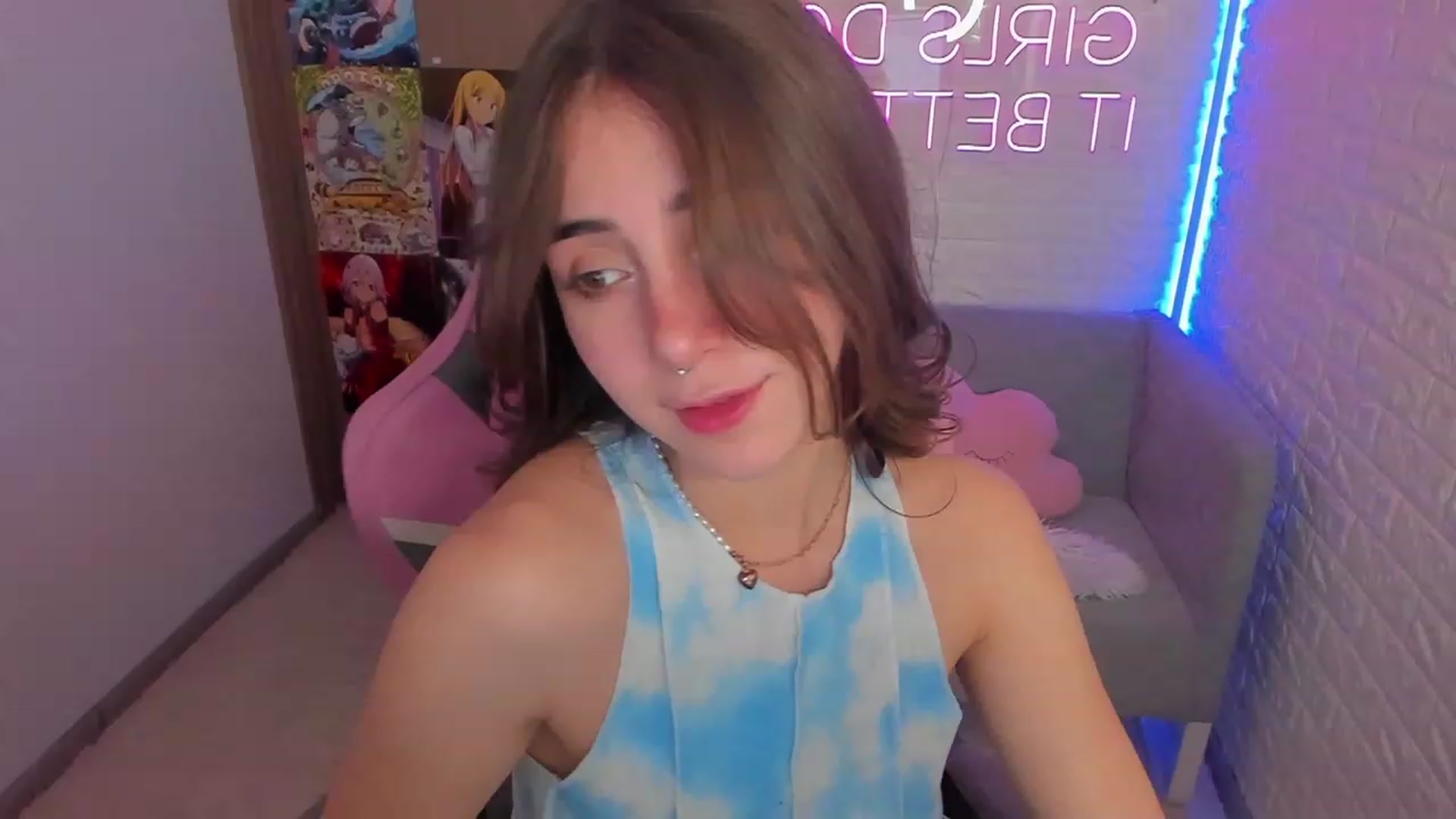 Gallery image thumbnail from ElsaYoung's myfreecams stream on, 01/29/2023, 13:47 image 17 of 20