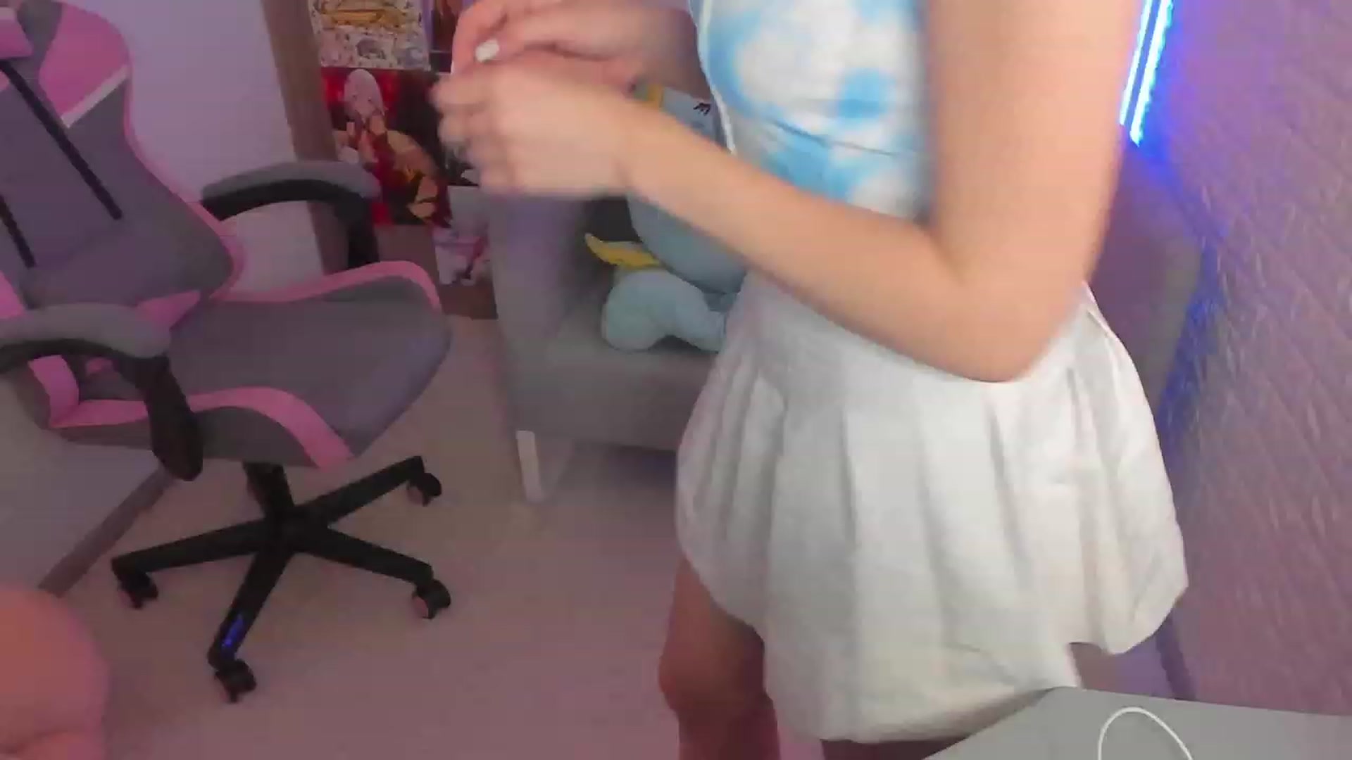 Gallery image thumbnail from ElsaYoung's myfreecams stream on, 01/29/2023, 14:50 image 4 of 20