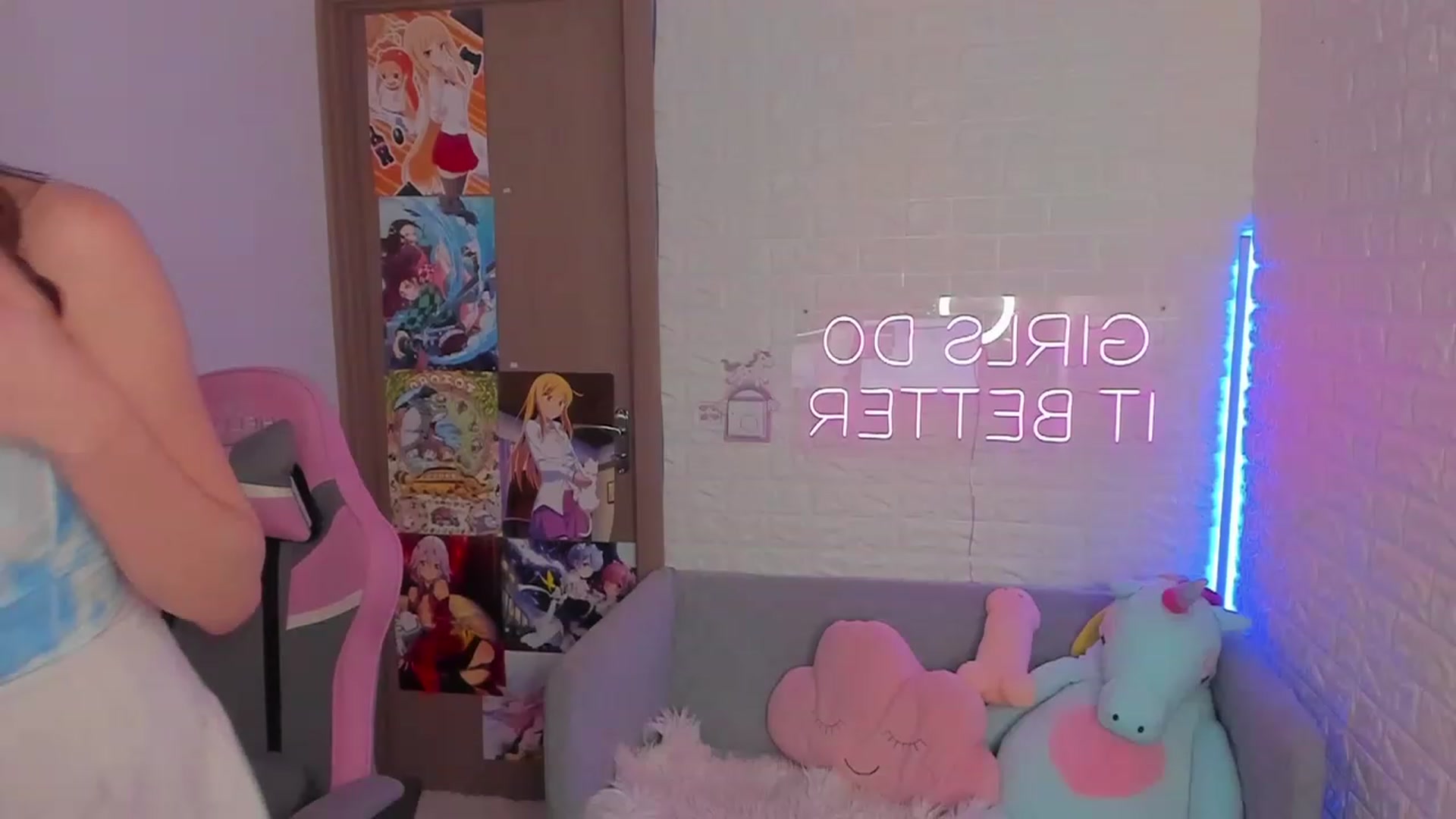 Gallery image thumbnail from ElsaYoung's myfreecams stream on, 01/29/2023, 14:50 image 18 of 20