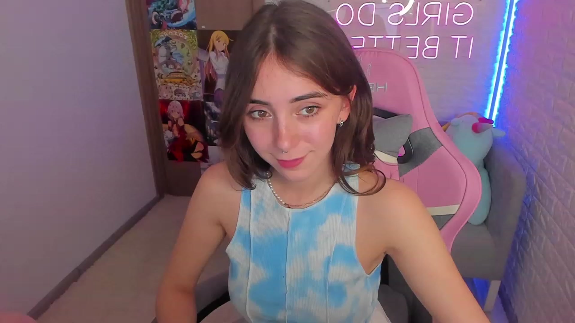 Gallery image thumbnail from ElsaYoung's myfreecams stream on, 01/29/2023, 15:34 image 6 of 20
