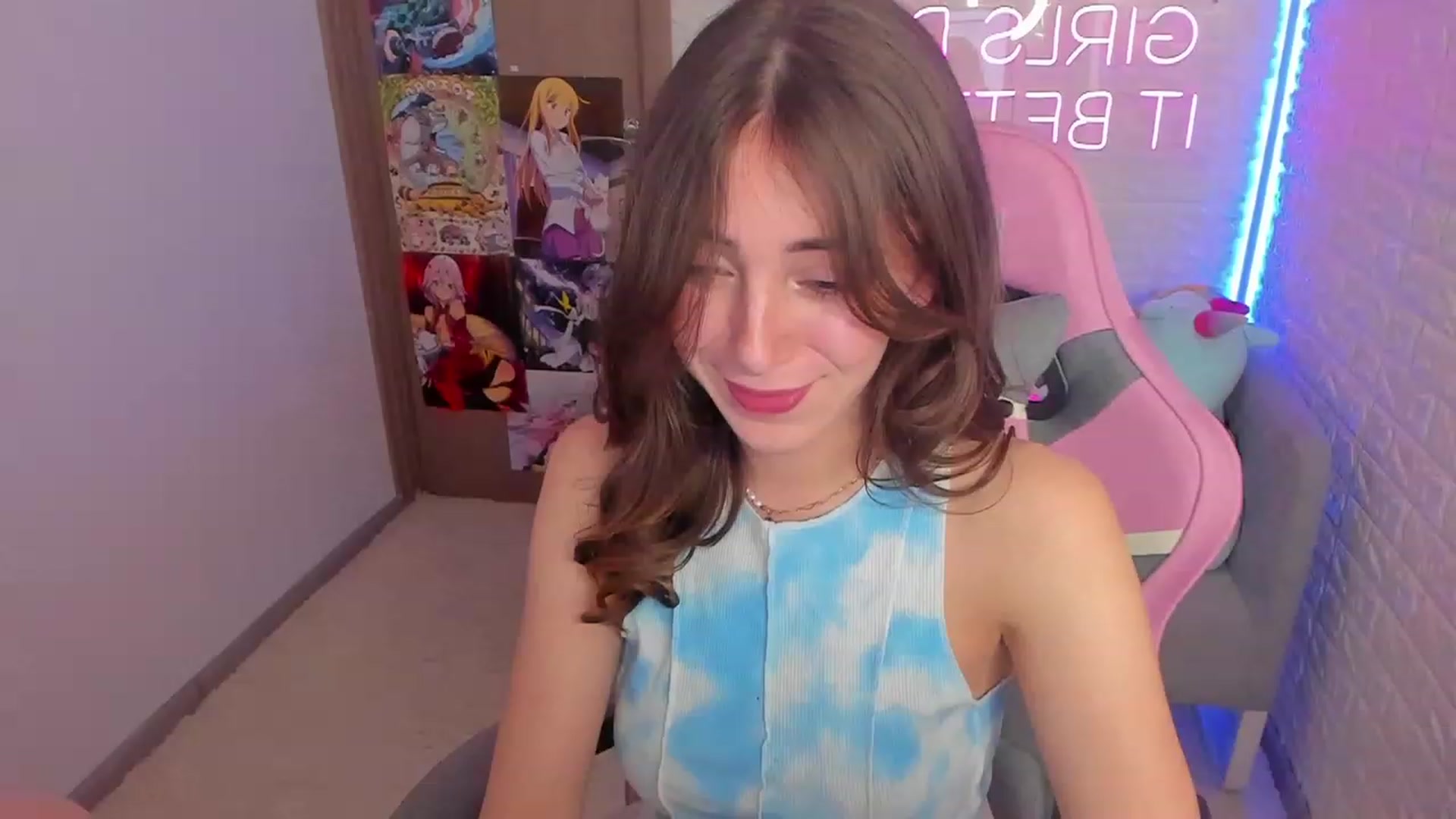 Gallery image thumbnail from ElsaYoung's myfreecams stream on, 01/29/2023, 15:34 image 3 of 20