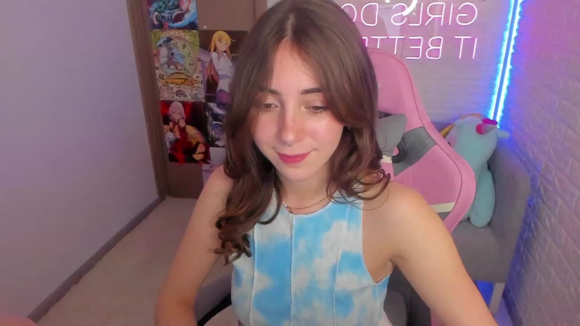 Gallery image thumbnail from ElsaYoung's myfreecams stream on, 01/29/2023, 15:34 image 4 of 20