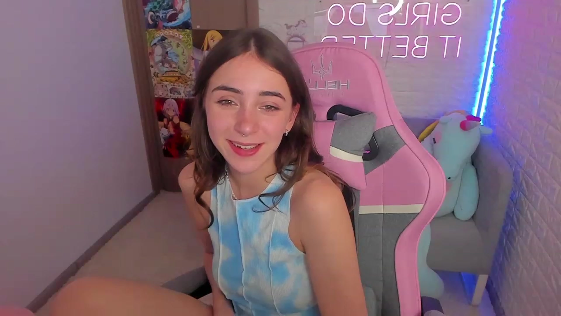 Gallery image thumbnail from ElsaYoung's myfreecams stream on, 01/29/2023, 15:34 image 20 of 20