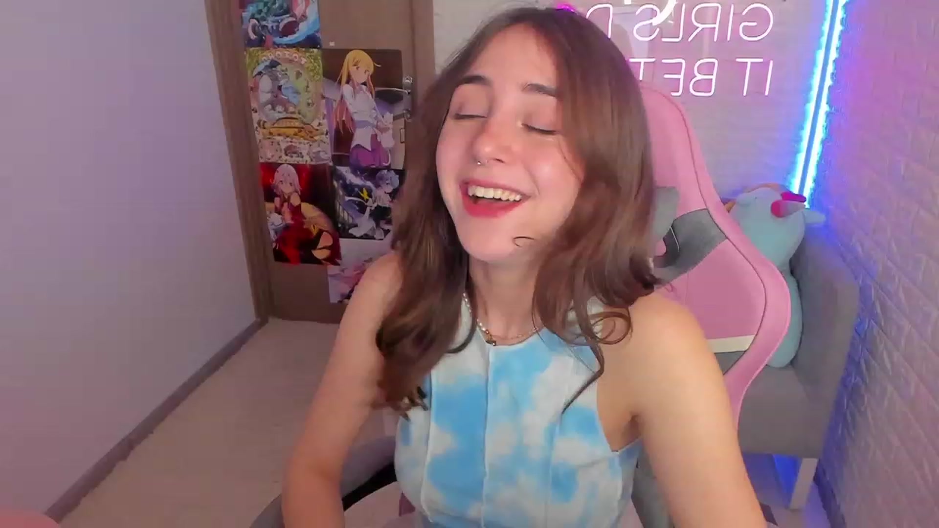 Gallery image thumbnail from ElsaYoung's myfreecams stream on, 01/29/2023, 15:34 image 5 of 20
