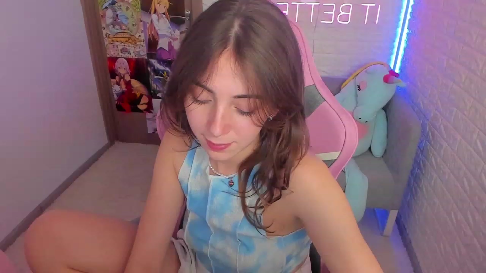Gallery image thumbnail from ElsaYoung's myfreecams stream on, 01/29/2023, 15:53 image 12 of 20