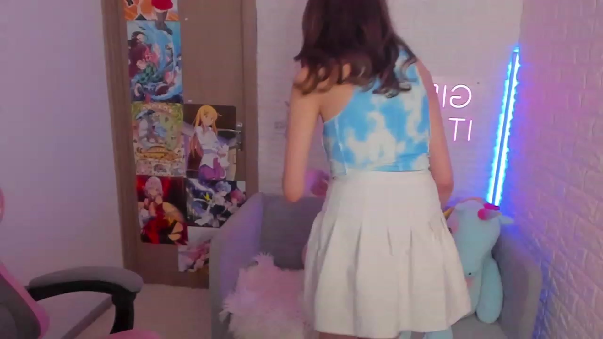 Gallery image thumbnail from ElsaYoung's myfreecams stream on, 01/29/2023, 15:53 image 4 of 20
