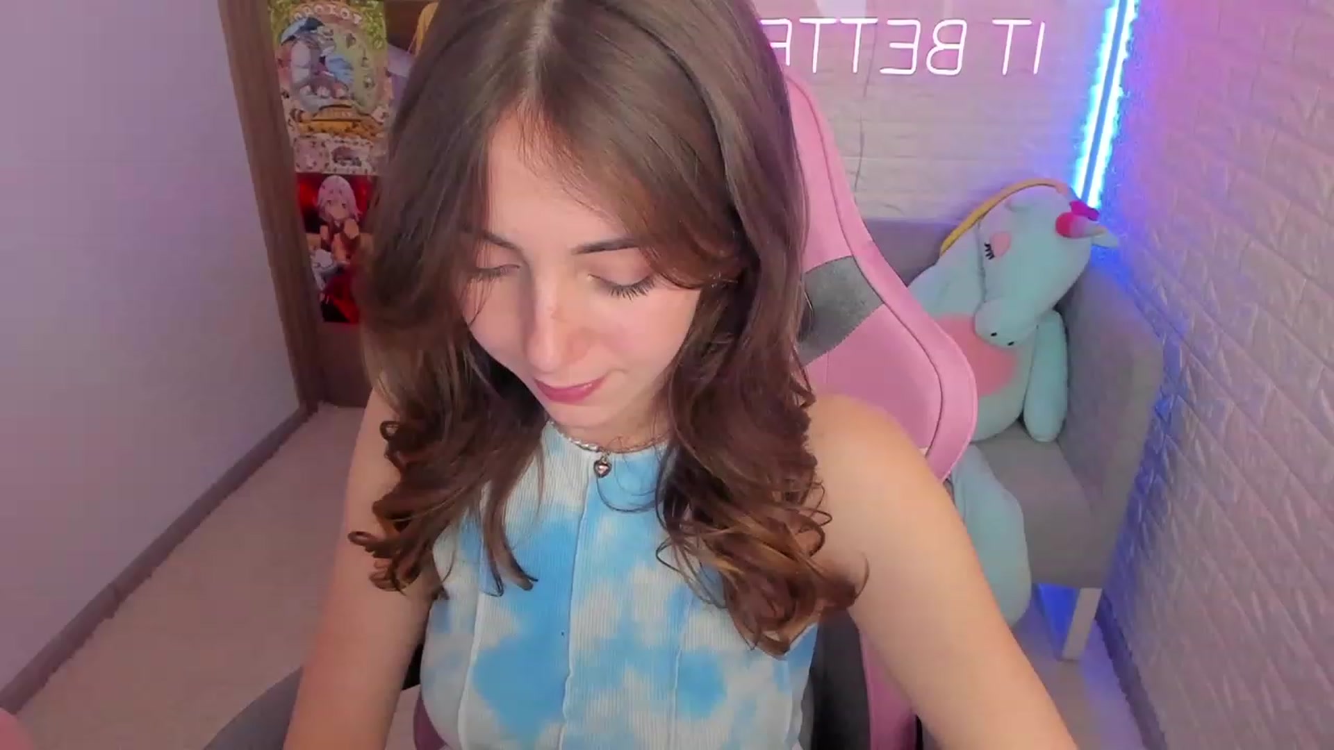 Gallery image thumbnail from ElsaYoung's myfreecams stream on, 01/29/2023, 16:21 image 6 of 20