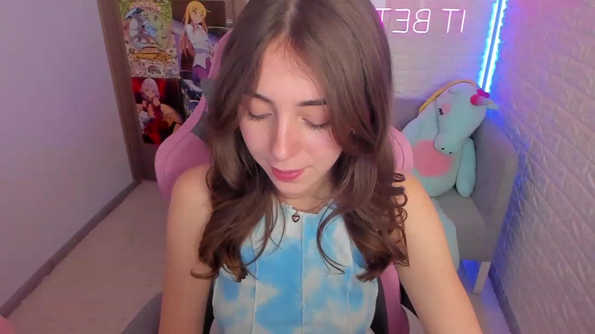 Gallery image thumbnail from ElsaYoung's myfreecams stream on, 01/29/2023, 16:21 image 10 of 20