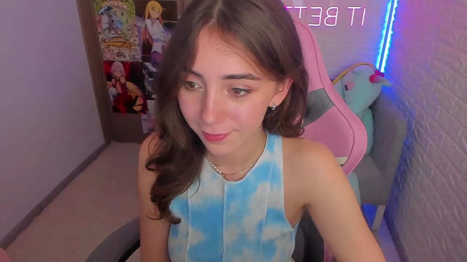 Gallery image thumbnail from ElsaYoung's myfreecams stream on, 01/29/2023, 16:21 image 11 of 20