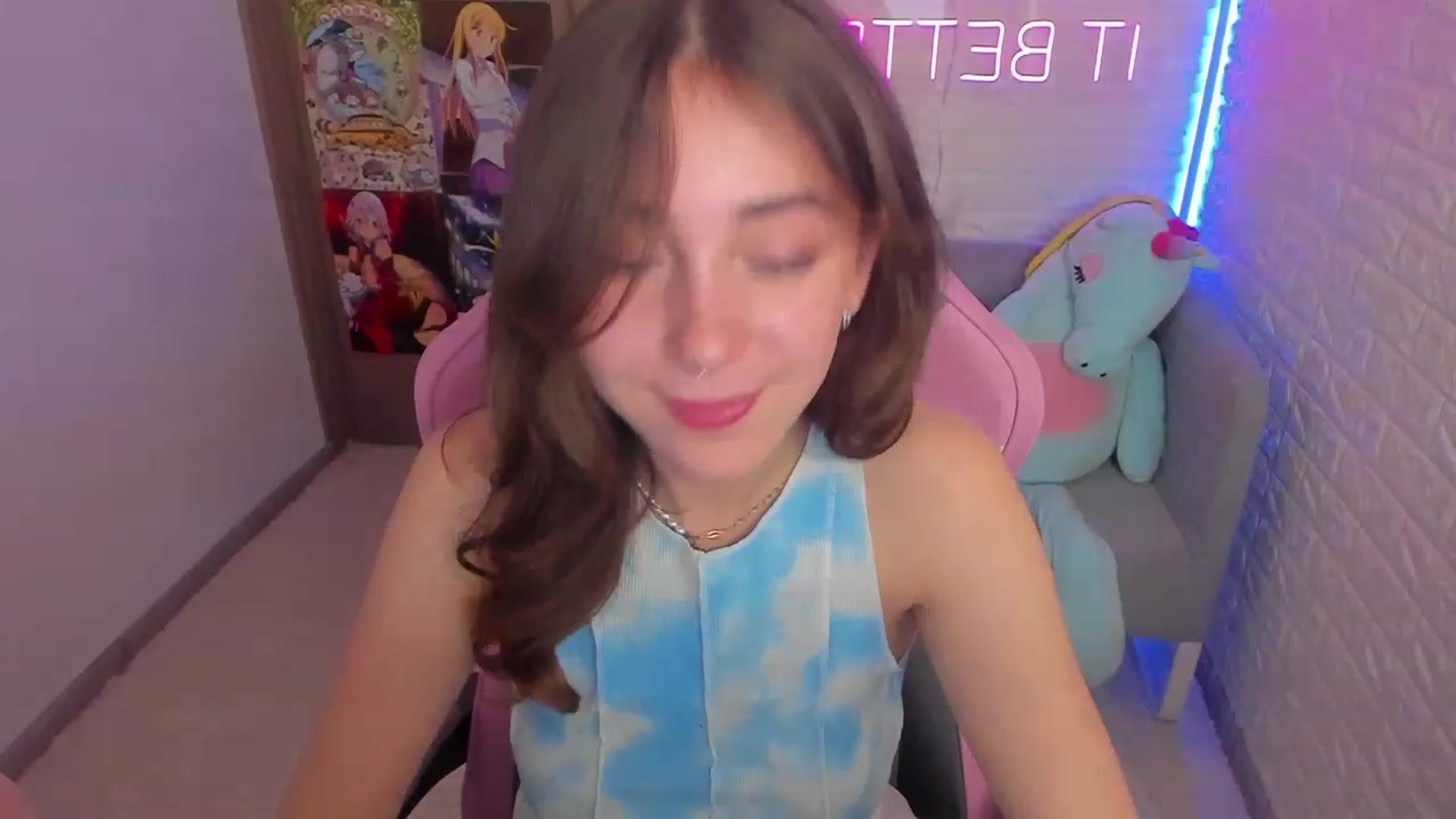 Gallery image thumbnail from ElsaYoung's myfreecams stream on, 01/29/2023, 16:21 image 12 of 20