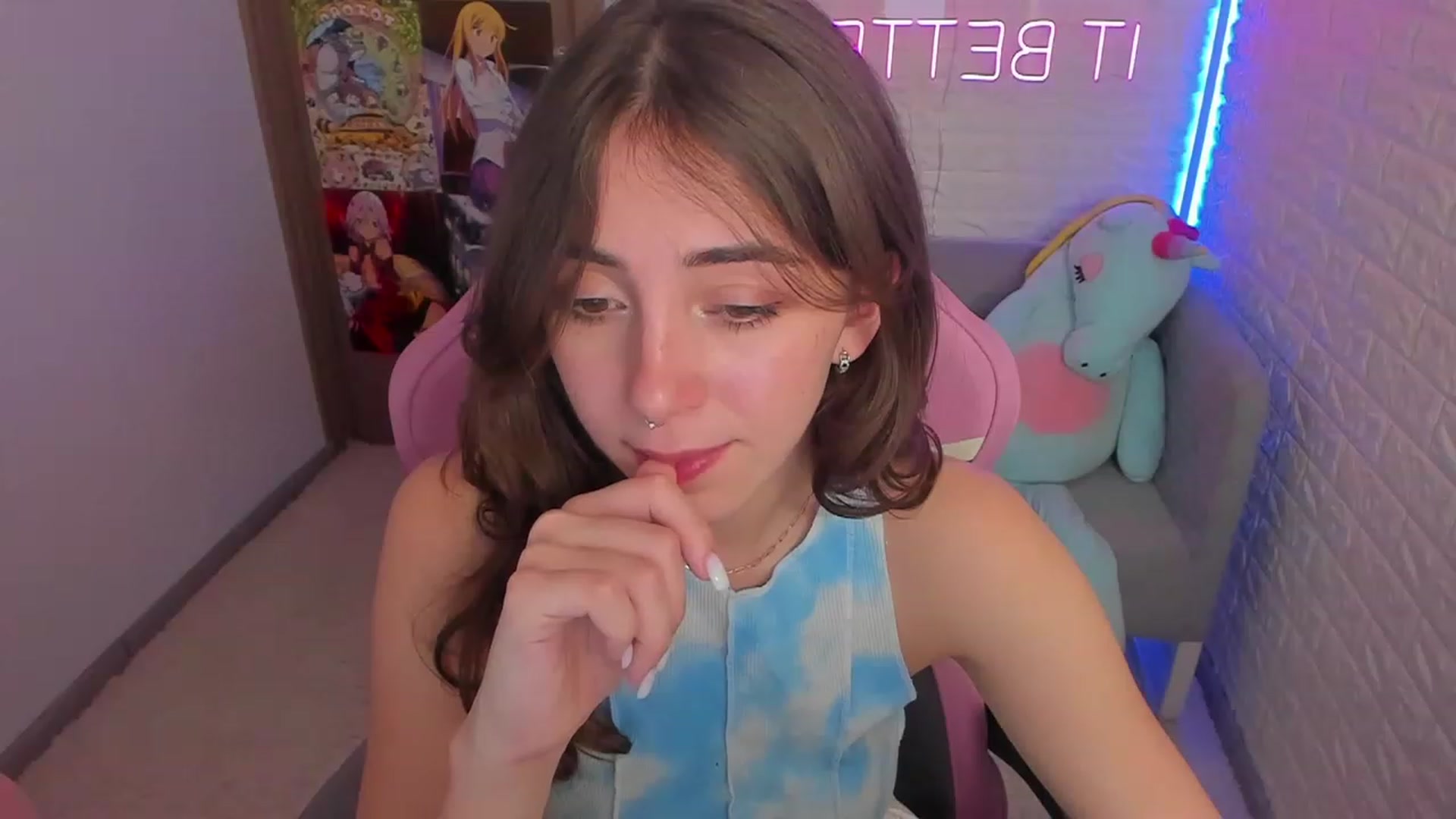 Gallery image thumbnail from ElsaYoung's myfreecams stream on, 01/29/2023, 16:21 image 13 of 20