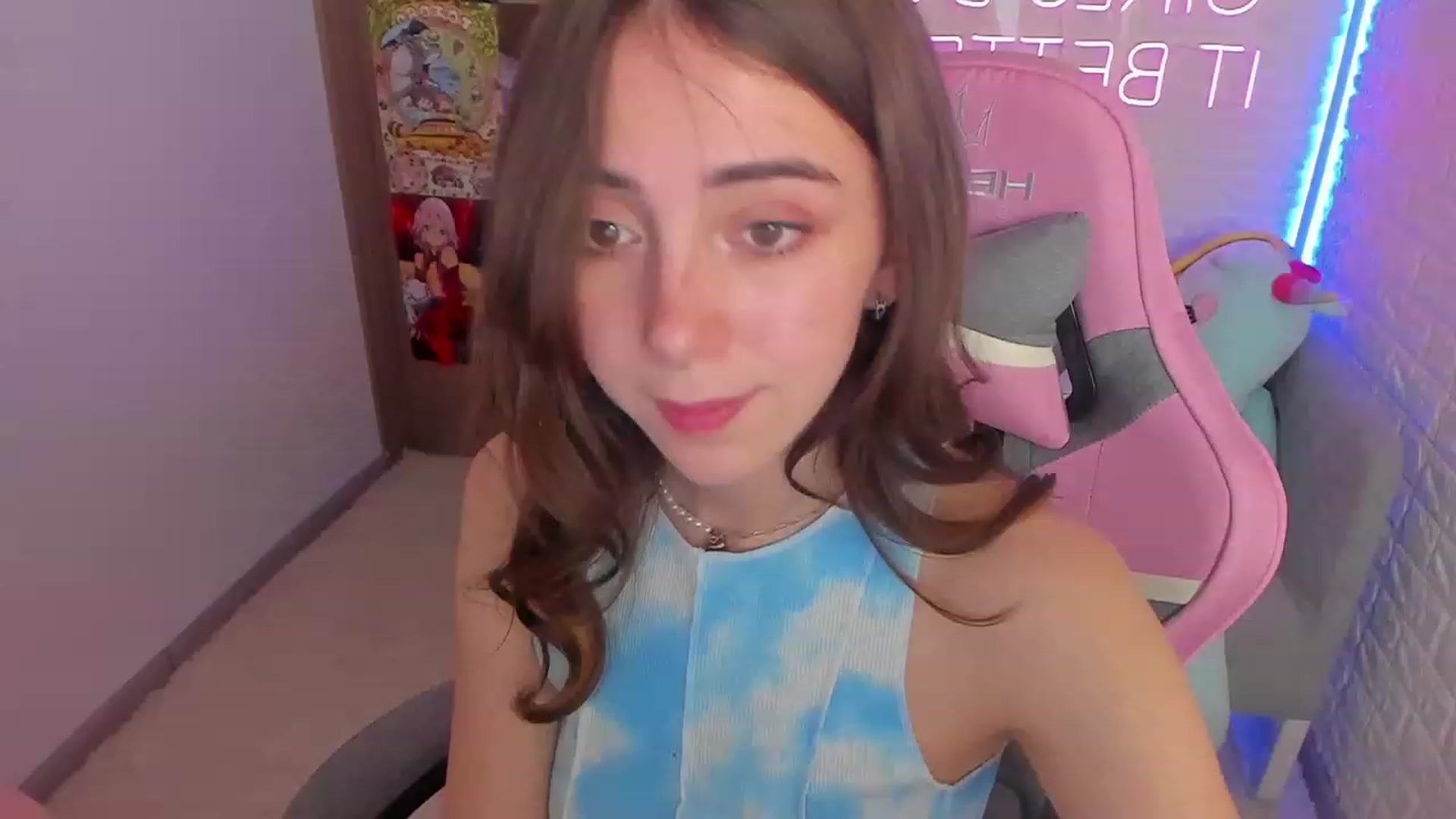 Gallery image thumbnail from ElsaYoung's myfreecams stream on, 01/29/2023, 16:43 image 14 of 20
