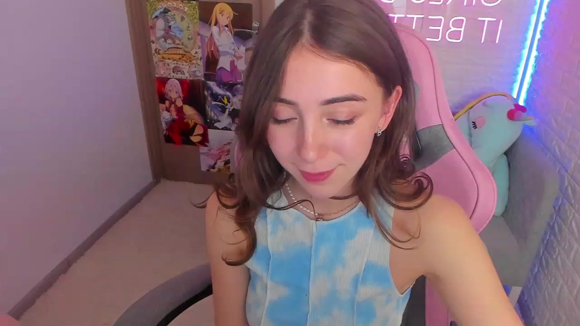 Gallery image thumbnail from ElsaYoung's myfreecams stream on, 01/29/2023, 16:43 image 19 of 20