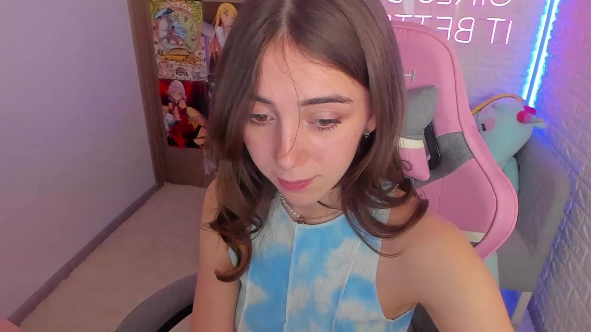 Gallery image thumbnail from ElsaYoung's myfreecams stream on, 01/29/2023, 16:43 image 17 of 20