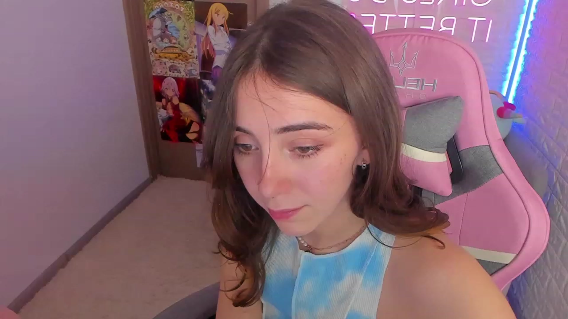 Gallery image thumbnail from ElsaYoung's myfreecams stream on, 01/29/2023, 16:43 image 12 of 20
