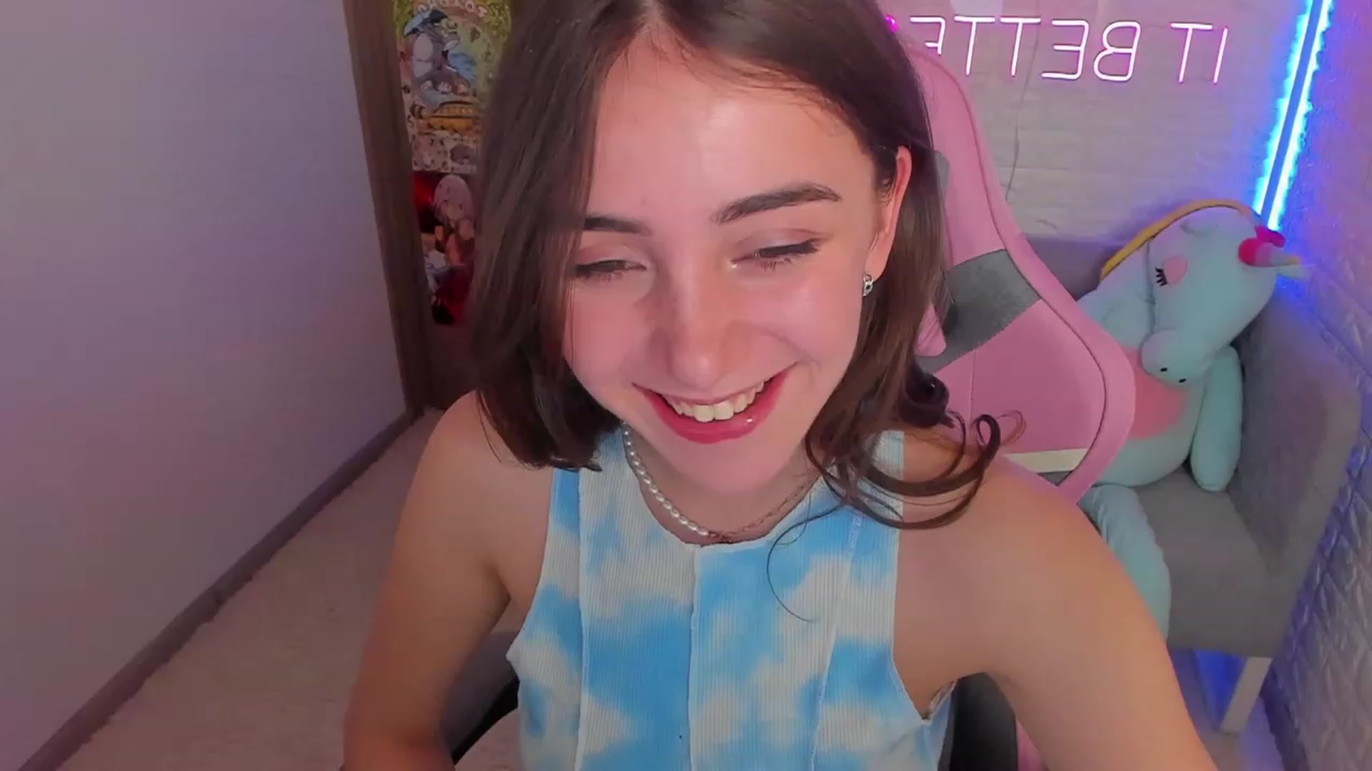 Gallery image thumbnail from ElsaYoung's myfreecams stream on, 01/29/2023, 19:32 image 5 of 20
