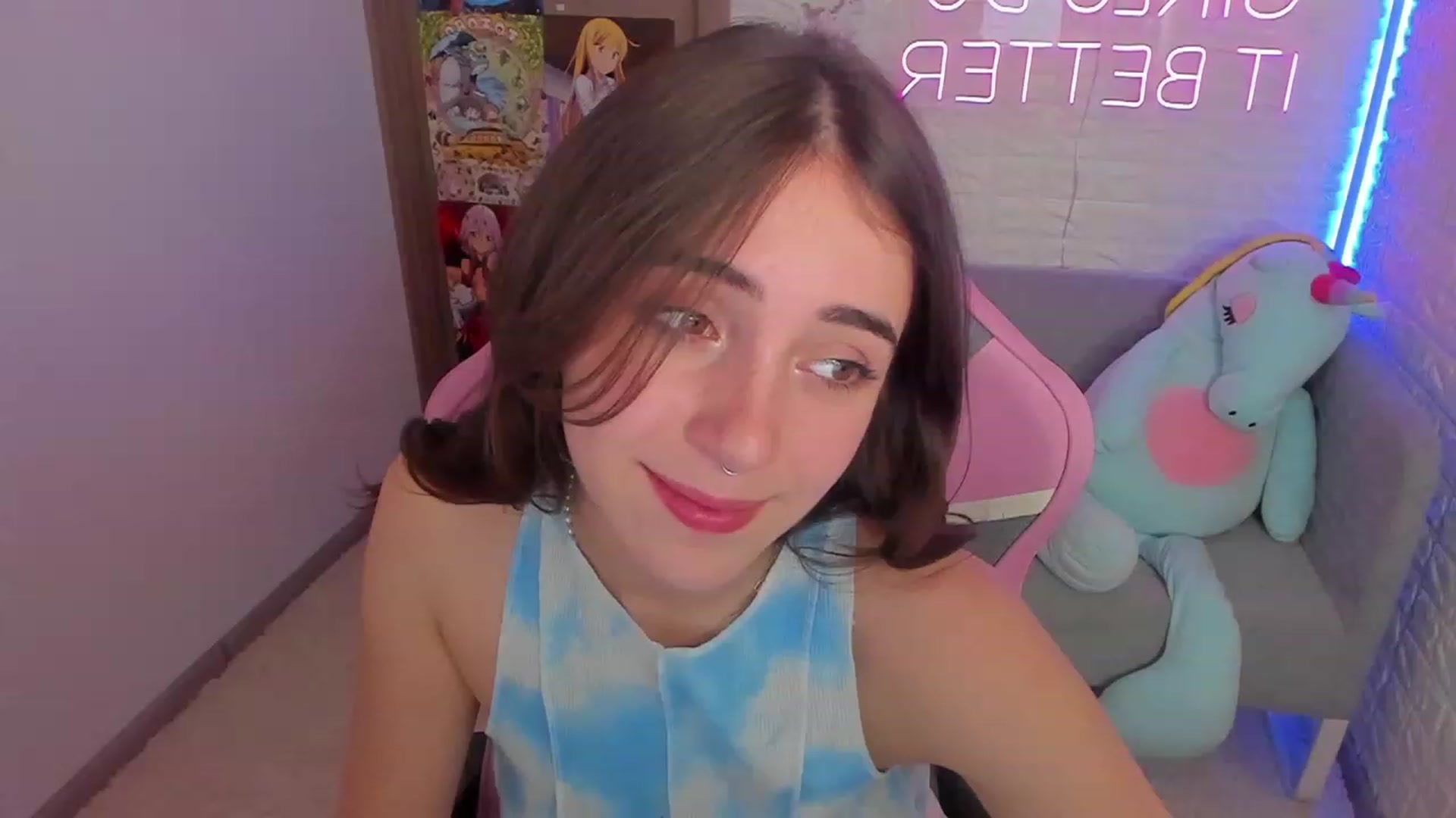 Gallery image thumbnail from ElsaYoung's myfreecams stream on, 01/29/2023, 19:32 image 8 of 20