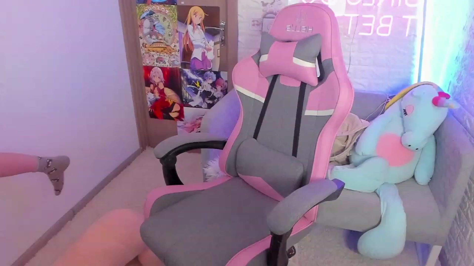 Gallery image thumbnail from ElsaYoung's myfreecams stream on, 01/29/2023, 19:32 image 11 of 20